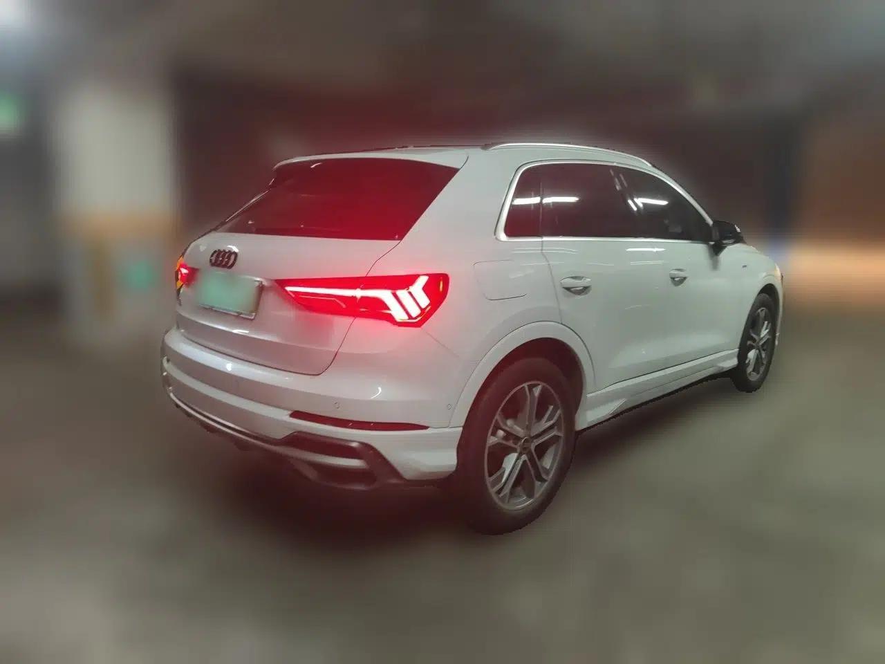 Audi Q3 2022 40 TFSI Fashion Dynamic Model — миниатюра 6