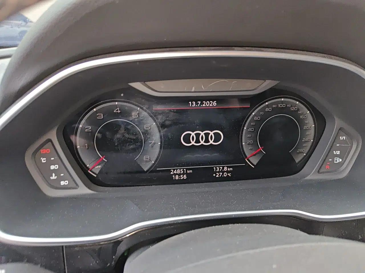 Audi Q3 2023 35 TFSI Fashion Dynamic Model (1.5T) — миниатюра 11