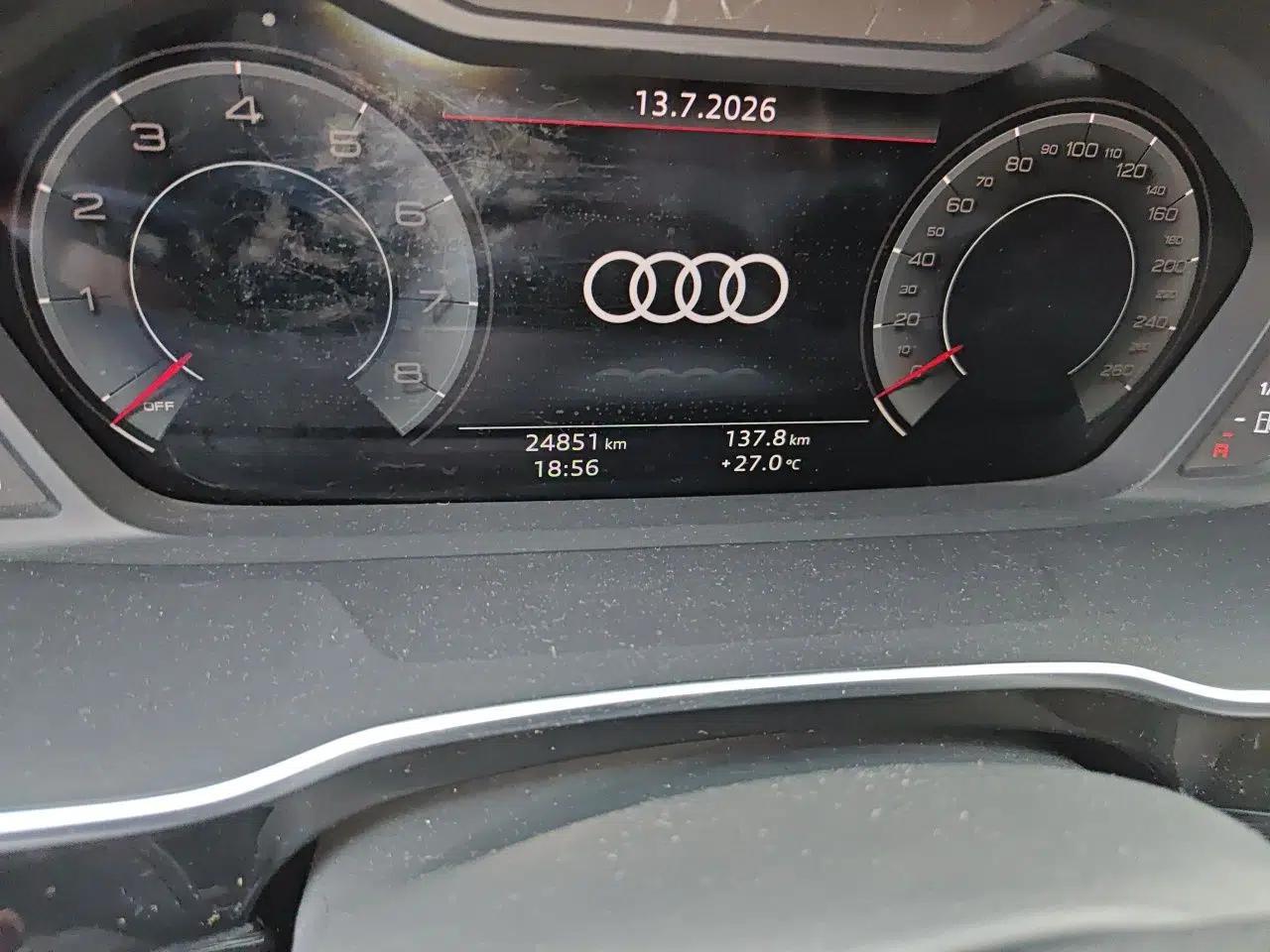 Audi Q3 2023 35 TFSI Fashion Dynamic Model (1.5T) — миниатюра 12