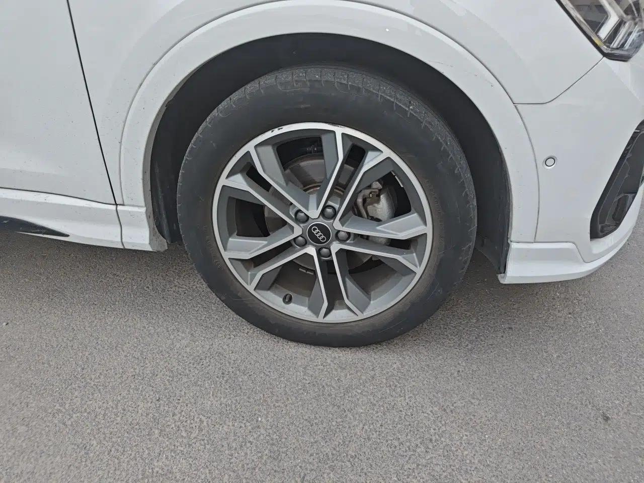 Audi Q3 2023 35 TFSI Fashion Dynamic Model (1.5T) — миниатюра 8