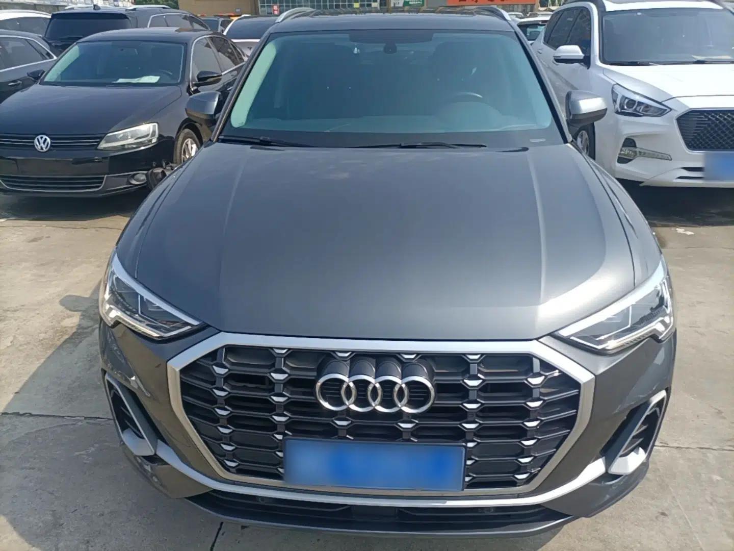 Audi Q3 2022 35 TFSI Fashion Dynamic Model — миниатюра 2