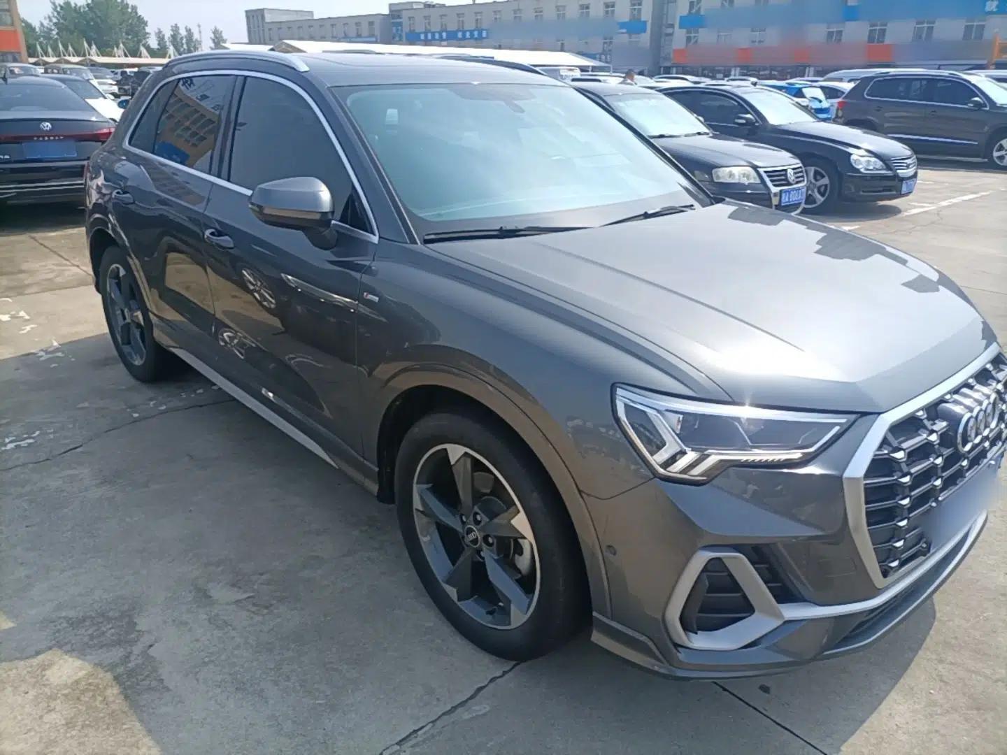 Audi Q3 2022 35 TFSI Fashion Dynamic Model — миниатюра 3