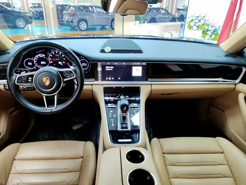 2017 Panamera Executive Long Wheelbase 3.0T — миниатюра 8