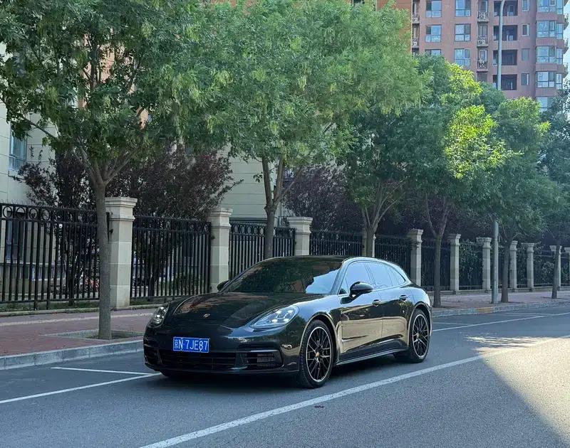 Panamera 2019 Panamera 4 Sport Turismo 2.9T — миниатюра 1