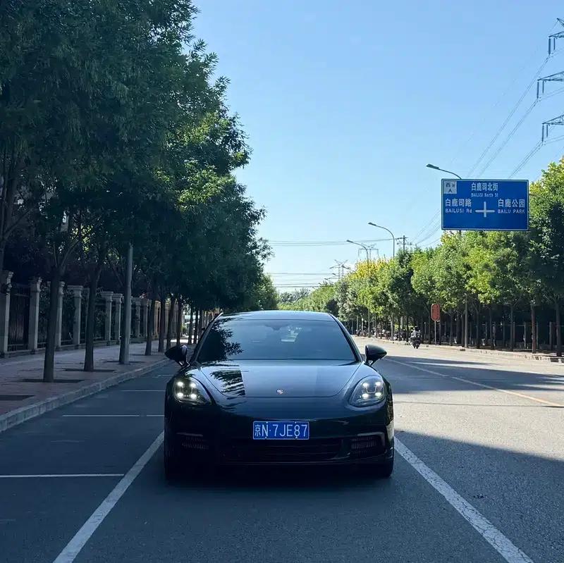 Panamera 2019 Panamera 4 Sport Turismo 2.9T — миниатюра 2