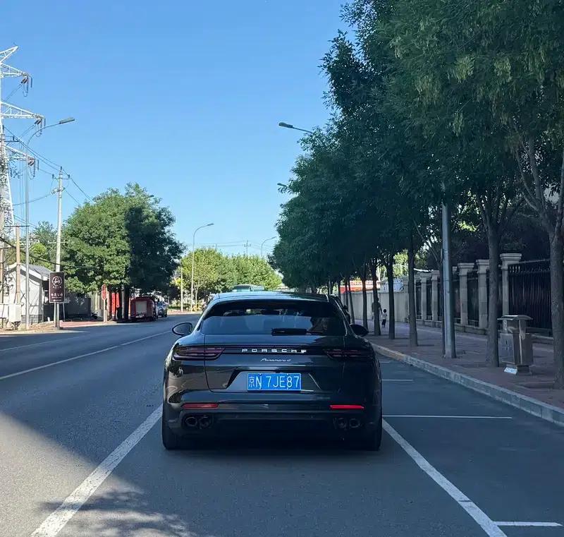 Panamera 2019 Panamera 4 Sport Turismo 2.9T — миниатюра 3