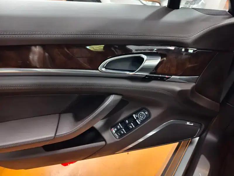 Panamera 2010 Panamera 4S 4.8L — миниатюра 22
