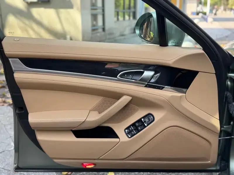 Panamera 2010 Panamera 4 3.6L — миниатюра 16