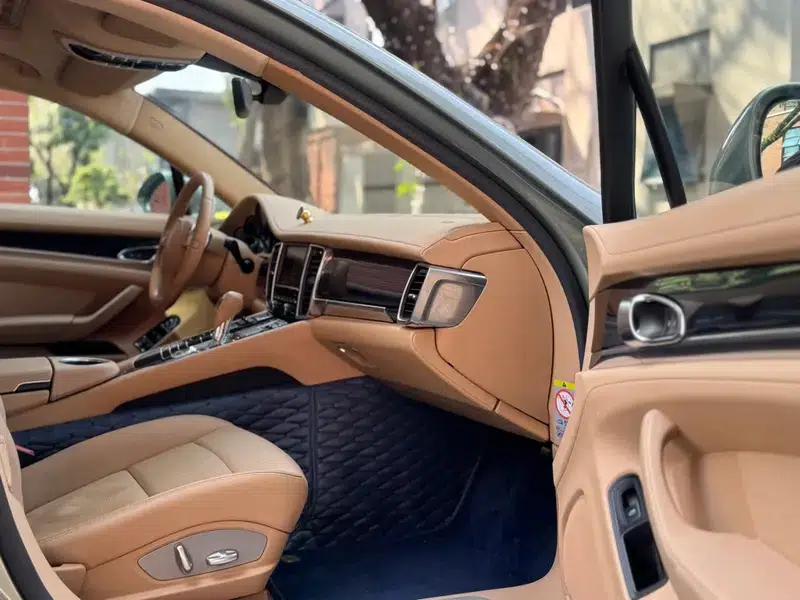 Panamera 2010 Panamera 4 3.6L — миниатюра 31