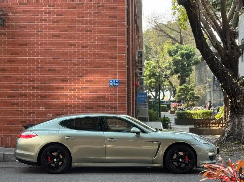 Panamera 2010 Panamera 4 3.6L — миниатюра 6