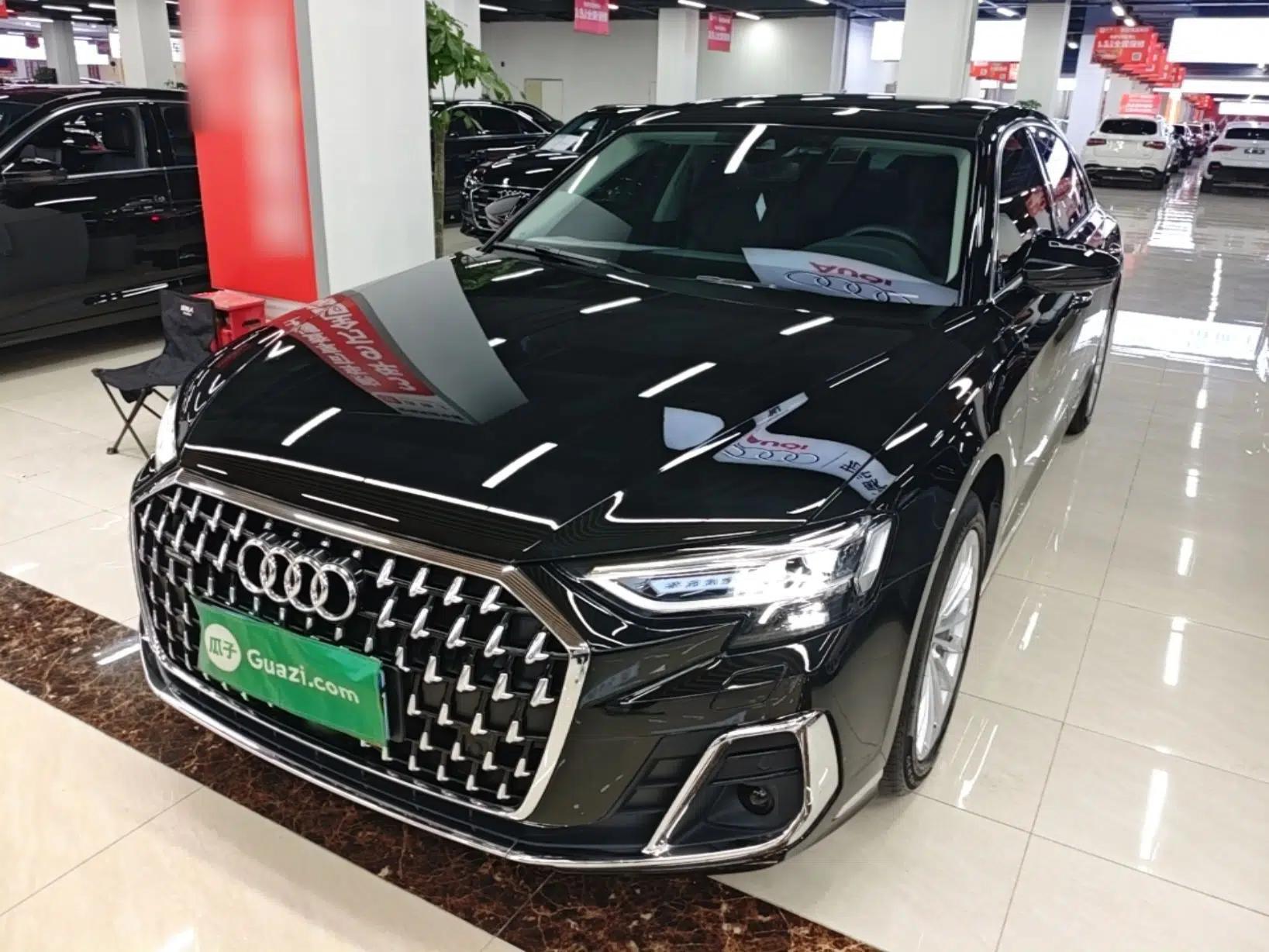 Audi A8 2023 A8L 45 TFSI quattro Luxury Model — миниатюра 1