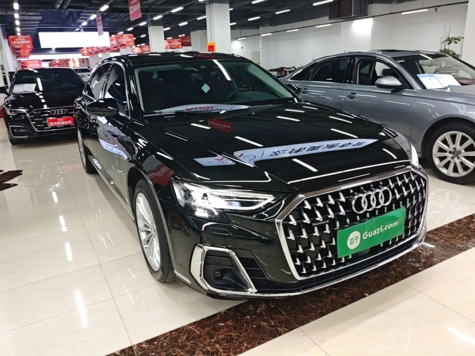Audi A8 2023 A8L 45 TFSI quattro Luxury Model — миниатюра 3