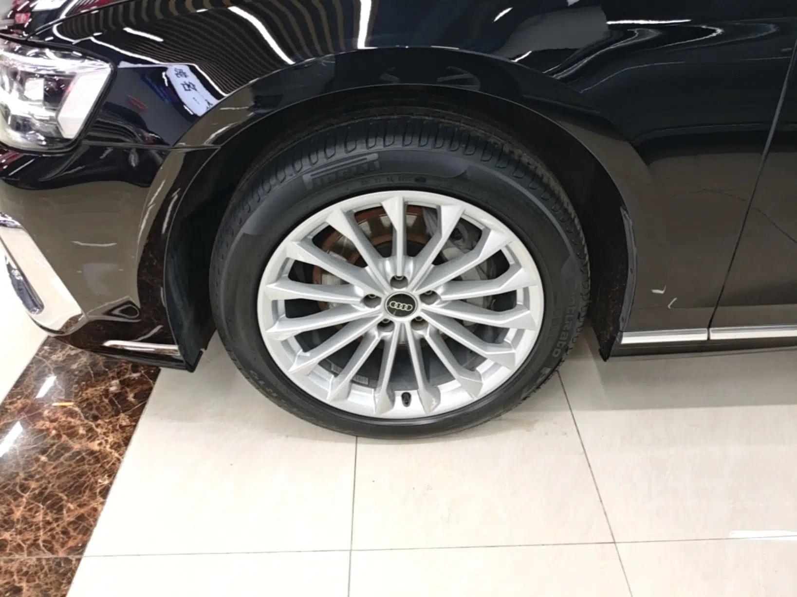 Audi A8 2023 A8L 45 TFSI quattro Luxury Model — миниатюра 10