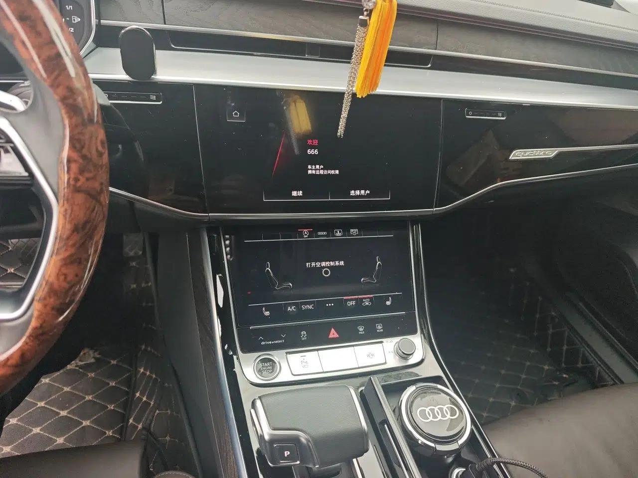 Audi A8 2023 A8L 45 TFSI quattro Luxury Model — миниатюра 13