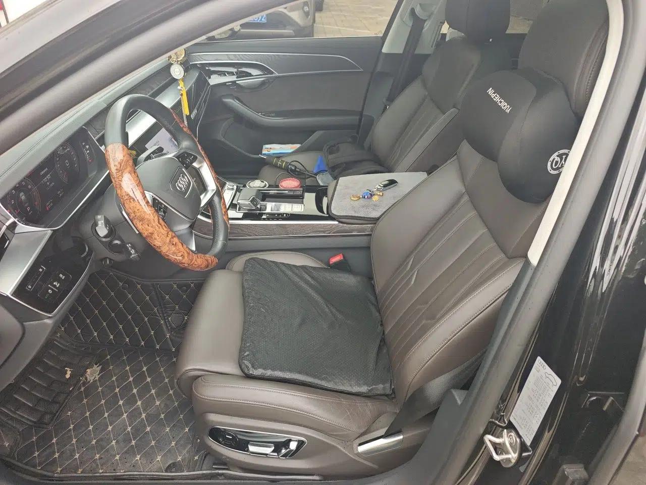 Audi A8 2023 A8L 45 TFSI quattro Luxury Model — миниатюра 15