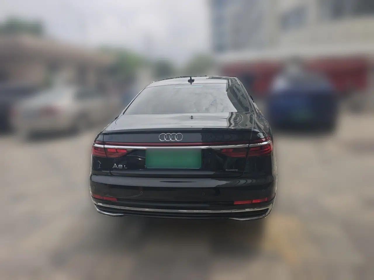 Audi A8 2023 A8L 45 TFSI quattro Luxury Model — миниатюра 5