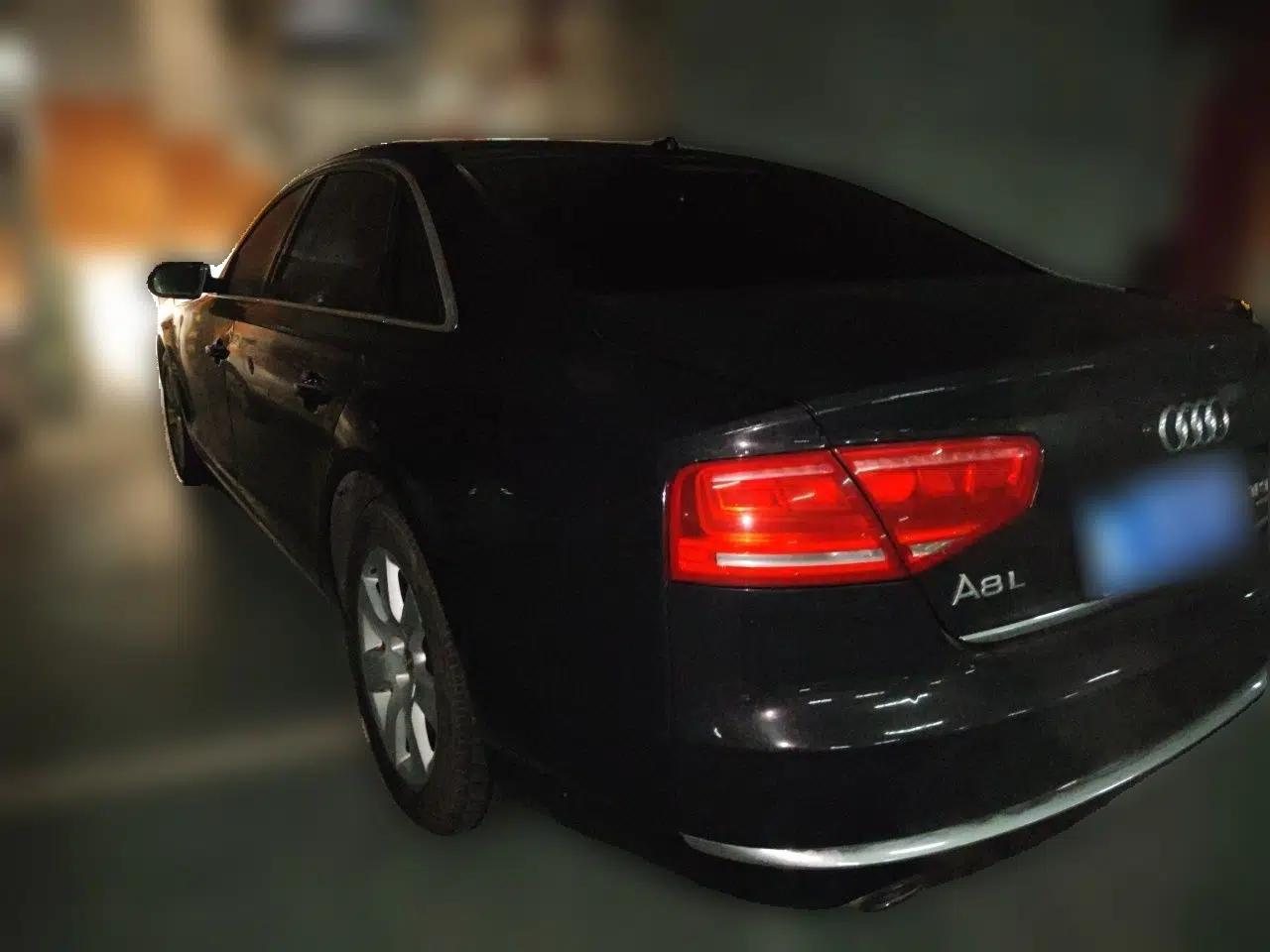 Audi A8 2012 A8L 45 TFSI quattro Luxury Model — миниатюра 4