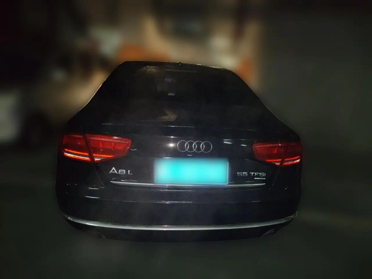 Audi A8 2012 A8L 45 TFSI quattro Luxury Model — миниатюра 5
