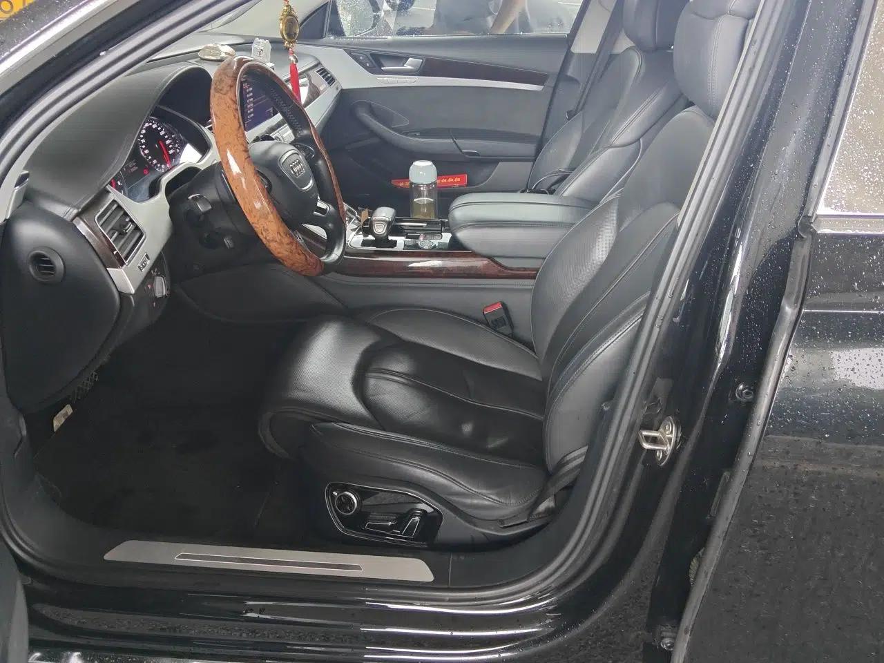 Audi A8 2013 A8L 50 TFSI quattro Luxury Model — миниатюра 15