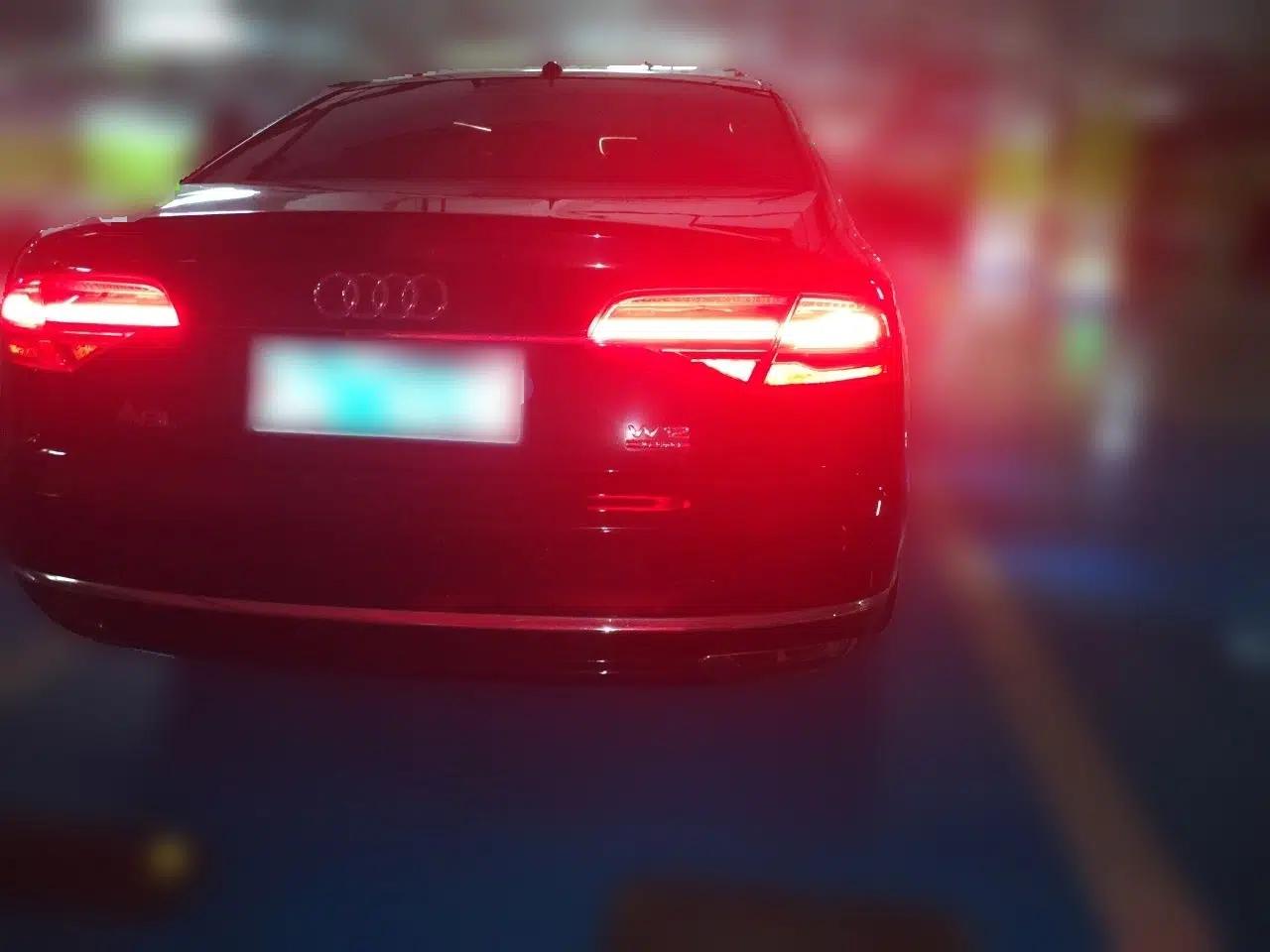 Audi A8 2011 A8L W12 6.3 FSI quattro — миниатюра 5