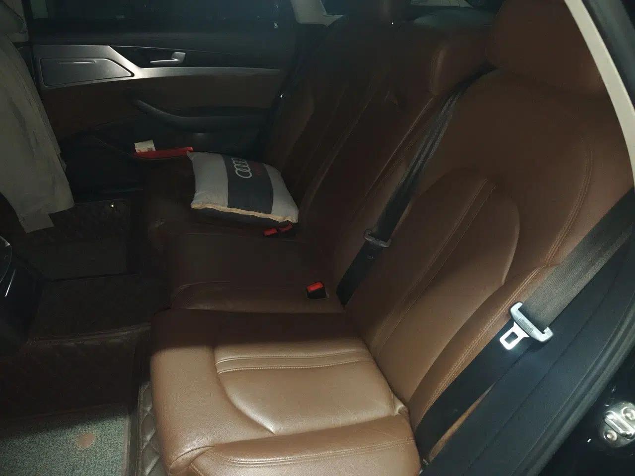 Audi A8 2014 A8L 45 TFSI quattro Comfort model — миниатюра 17