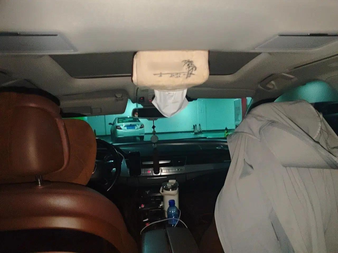Audi A8 2014 A8L 45 TFSI quattro Comfort model — миниатюра 18