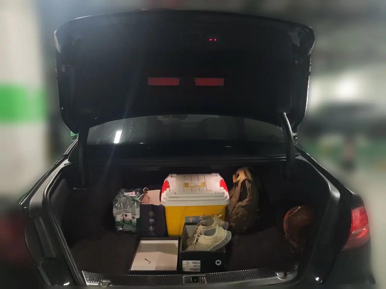 Audi A8 2014 A8L 45 TFSI quattro Comfort model — миниатюра 19