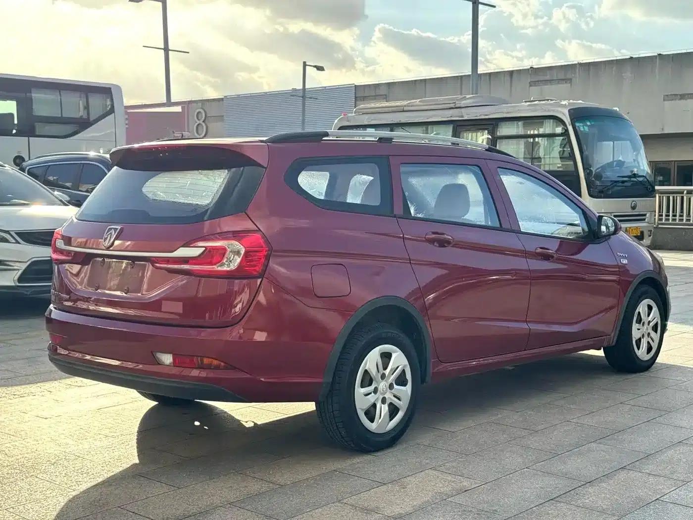 Baojun 310W 2017 1.5L Manual Comfort Model (National V Emission Standard) — миниатюра 4