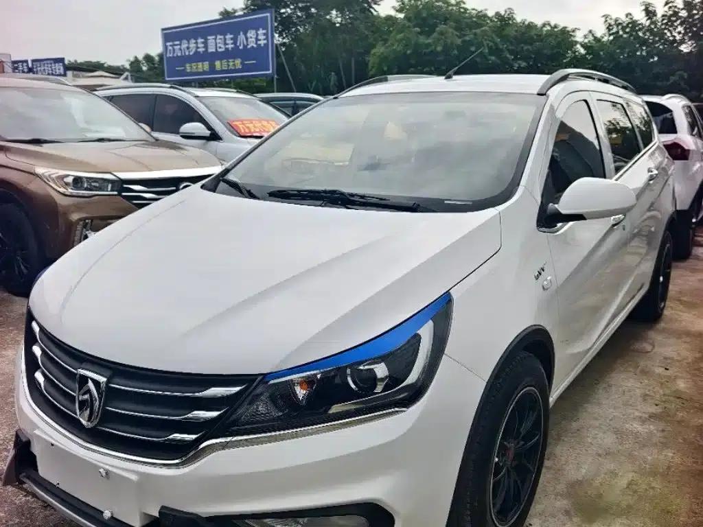 Baojun 310W 2017 1.5L Manual Comfort Model (National V Emission Standard) — миниатюра 1