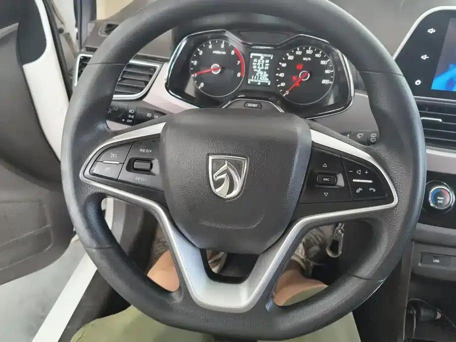 Baojun 310W 2017 1.5L Manual Fashion Edition (National V Emission Standard) — миниатюра 15