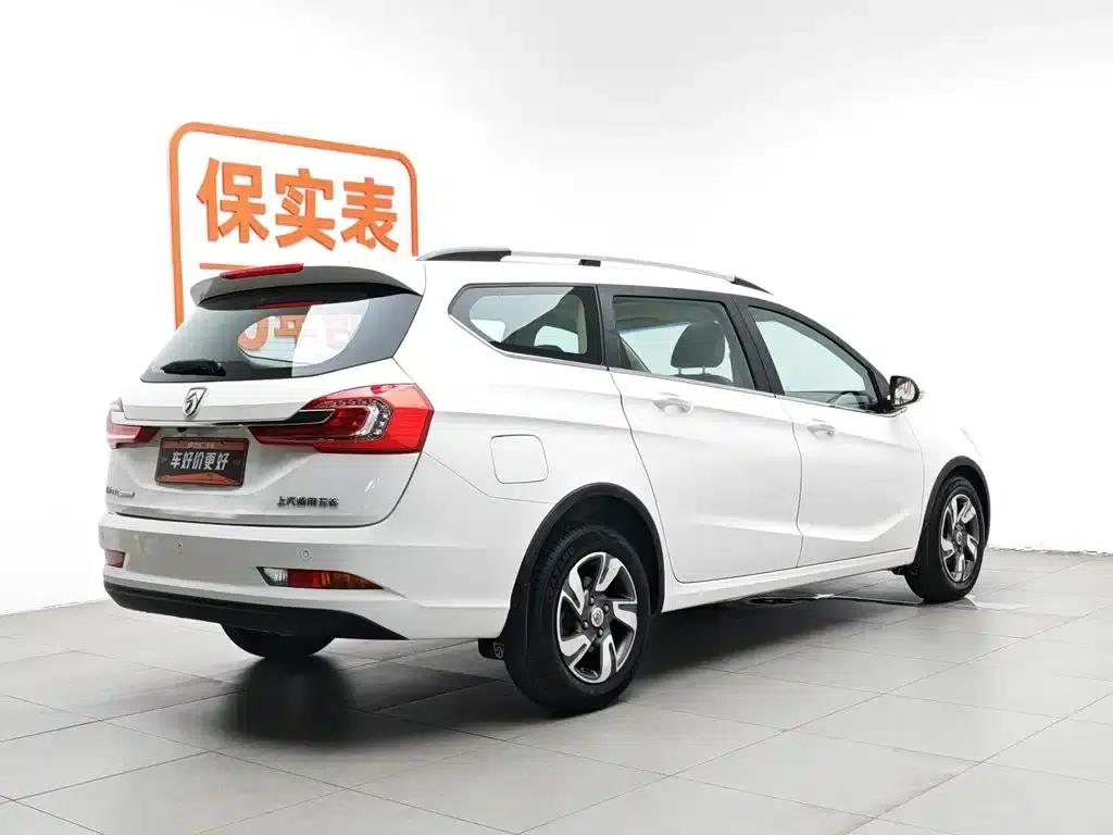 Baojun 310W 2017 1.5L Manual Deluxe Edition (National V Emission Standard) — миниатюра 2