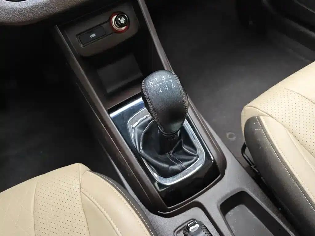 Baojun 310W 2017 1.5L Manual Deluxe Edition (National V Emission Standard) — миниатюра 13