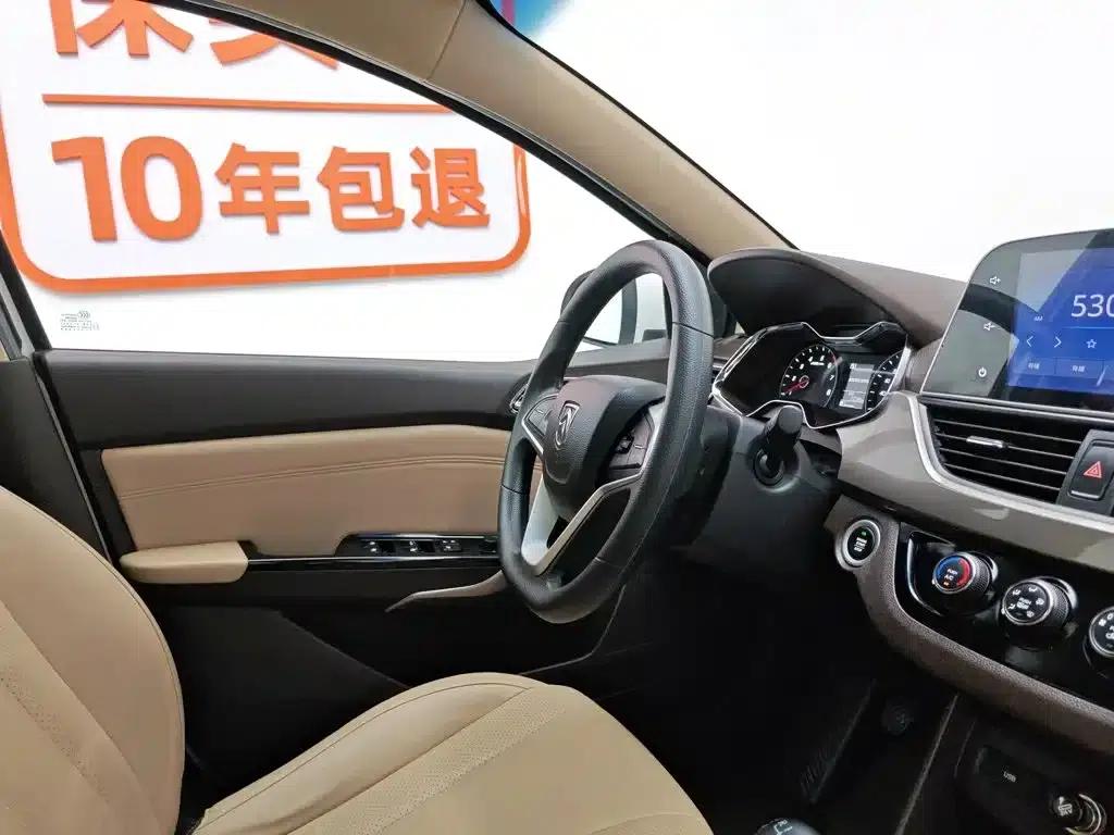 Baojun 310W 2017 1.5L Manual Deluxe Edition (National V Emission Standard) — миниатюра 22