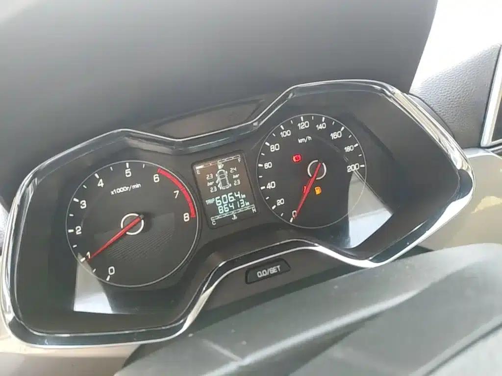 Baojun 310W 2017 1.5L Manual Fashion Edition (National V Emission Standard) — миниатюра 12