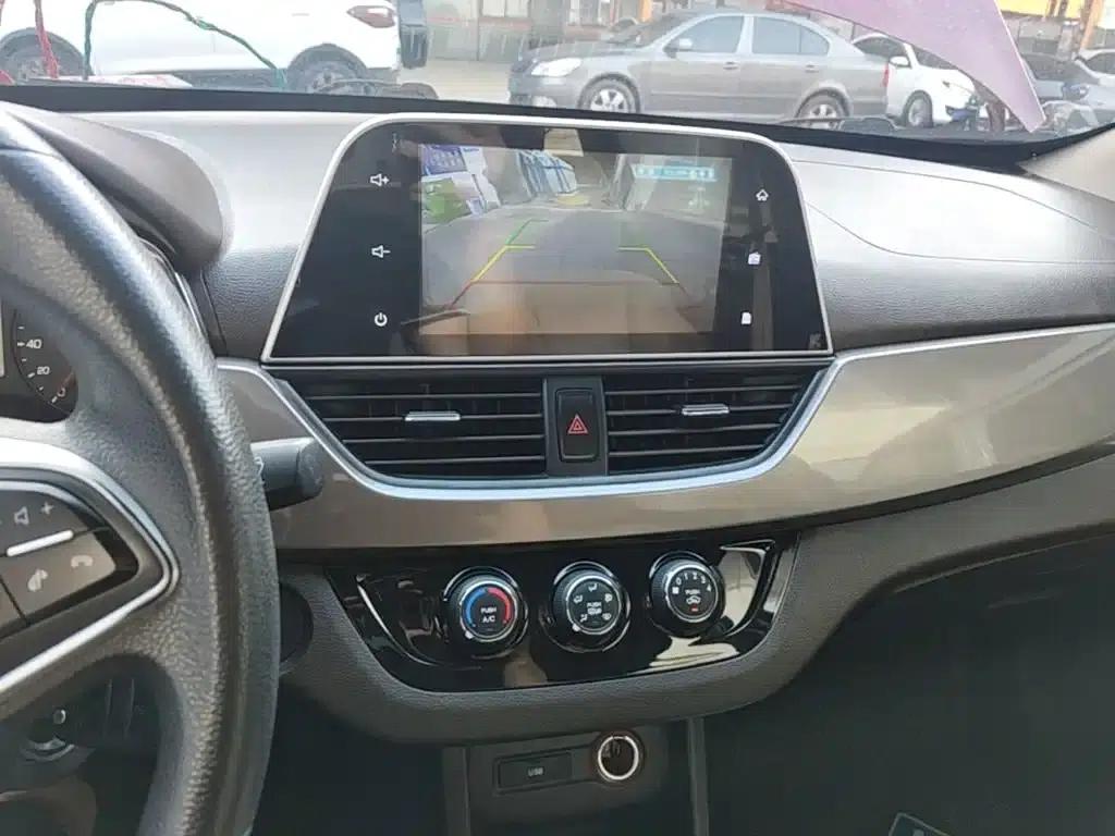 Baojun 310W 2017 1.5L Manual Fashion Edition (National V Emission Standard) — миниатюра 13