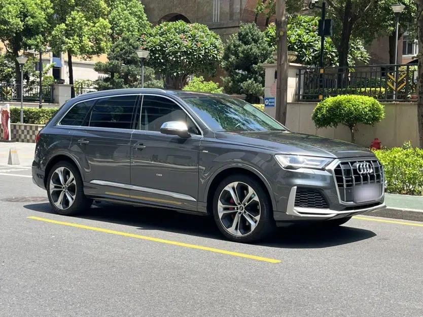 Audi Q7 2022 55 TFSI quattro S line Prestige Edition — миниатюра 3