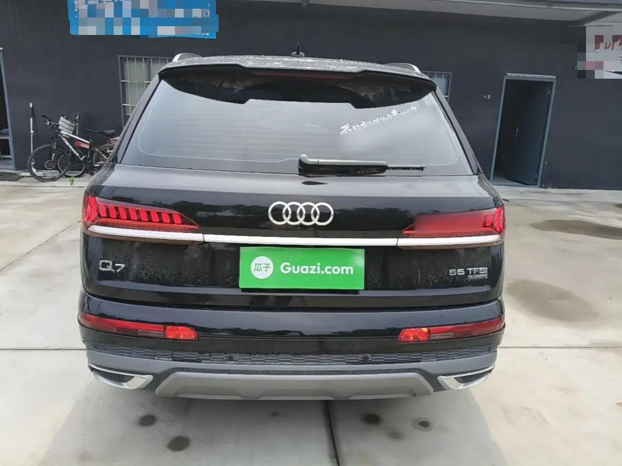 Audi Q7 2023 45 TFSI quattro S line Sport model — миниатюра 5