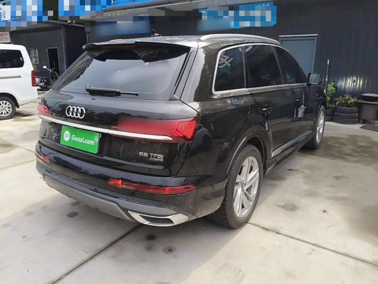 Audi Q7 2023 45 TFSI quattro S line Sport model — миниатюра 6