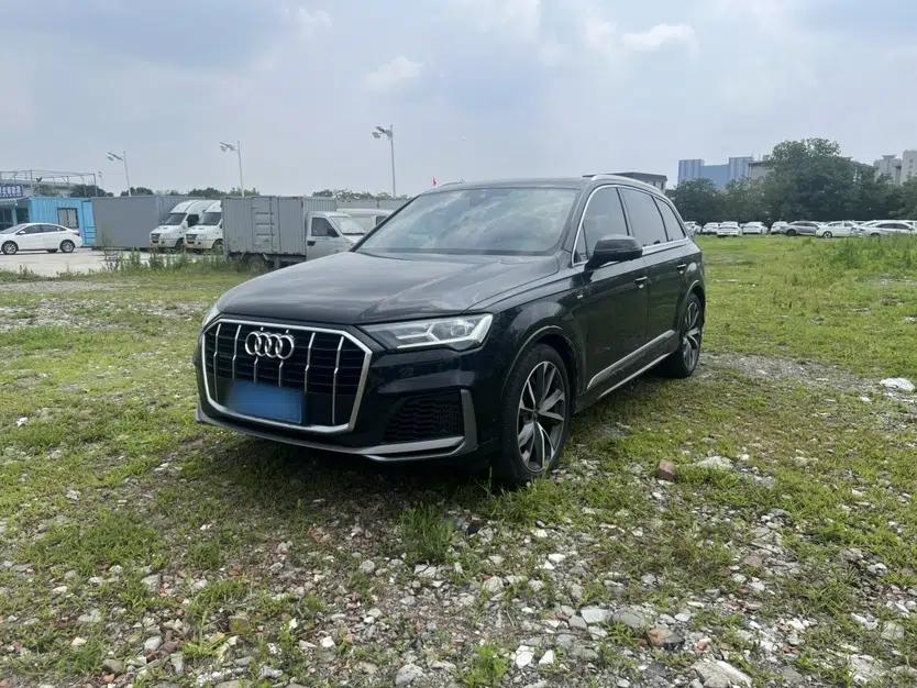 Audi Q7 2022 55 TFSI quattro S line Sport model — миниатюра 1