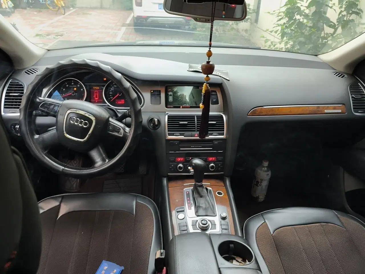 Audi Q7 2011 3.0 TFSI Technology (200kW) — миниатюра 9