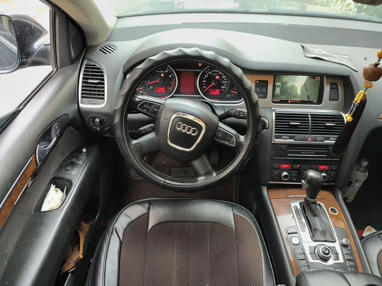 Audi Q7 2011 3.0 TFSI Technology (200kW) — миниатюра 10
