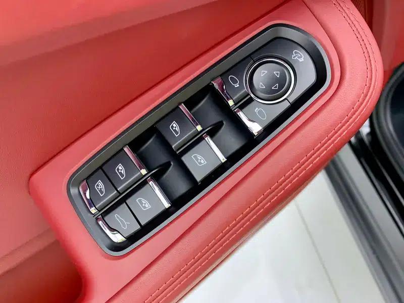 2023 Macan Facelift Macan 2.0T — миниатюра 28
