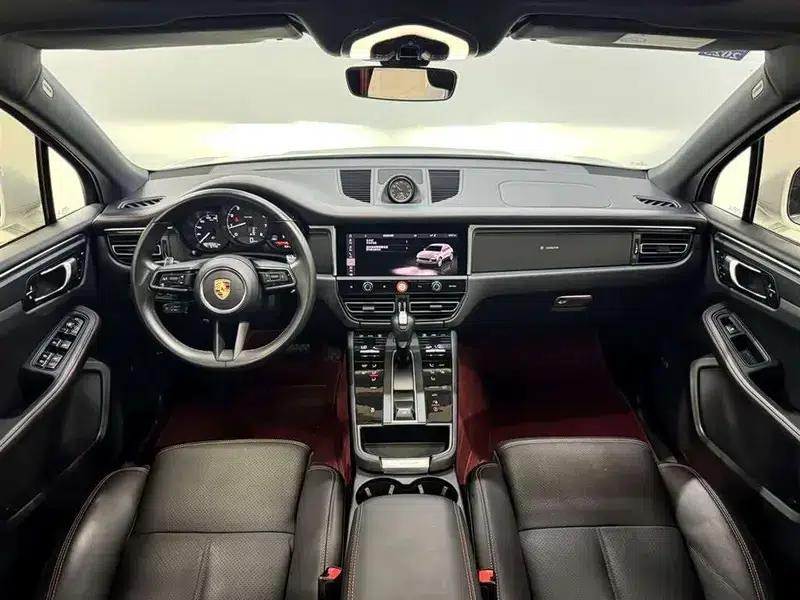 2023 Macan 2.0T — миниатюра 18