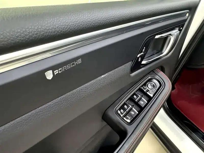 2023 Macan 2.0T — миниатюра 23