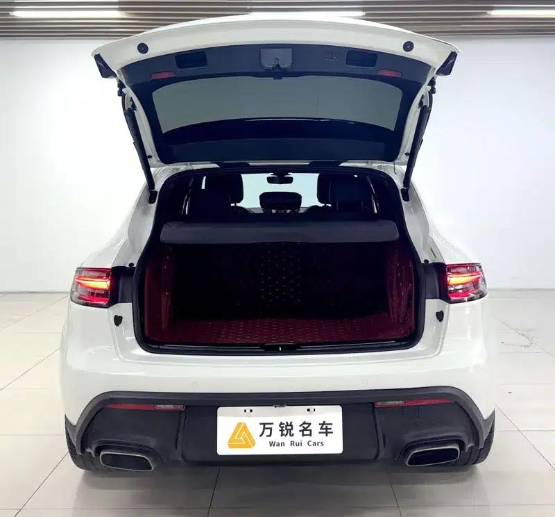 2023 Macan 2.0T — миниатюра 24
