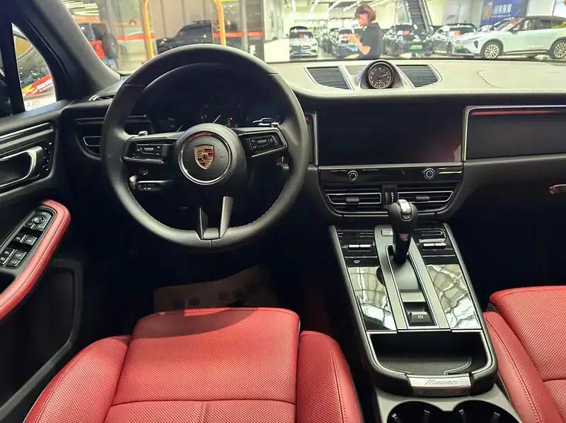 2022 Macan 2.0T — миниатюра 9