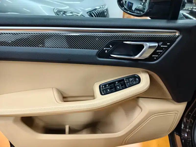 2017 Macan 2.0T — миниатюра 22