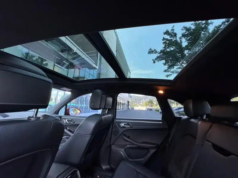 2019 Macan 2.0T Factory Custom Edition — миниатюра 13