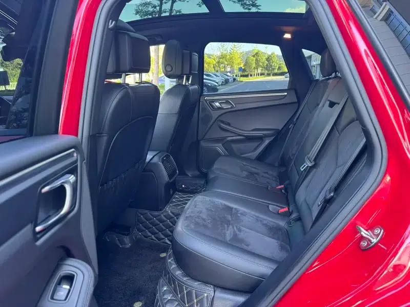 2019 Macan 2.0T Factory Custom Edition — миниатюра 15