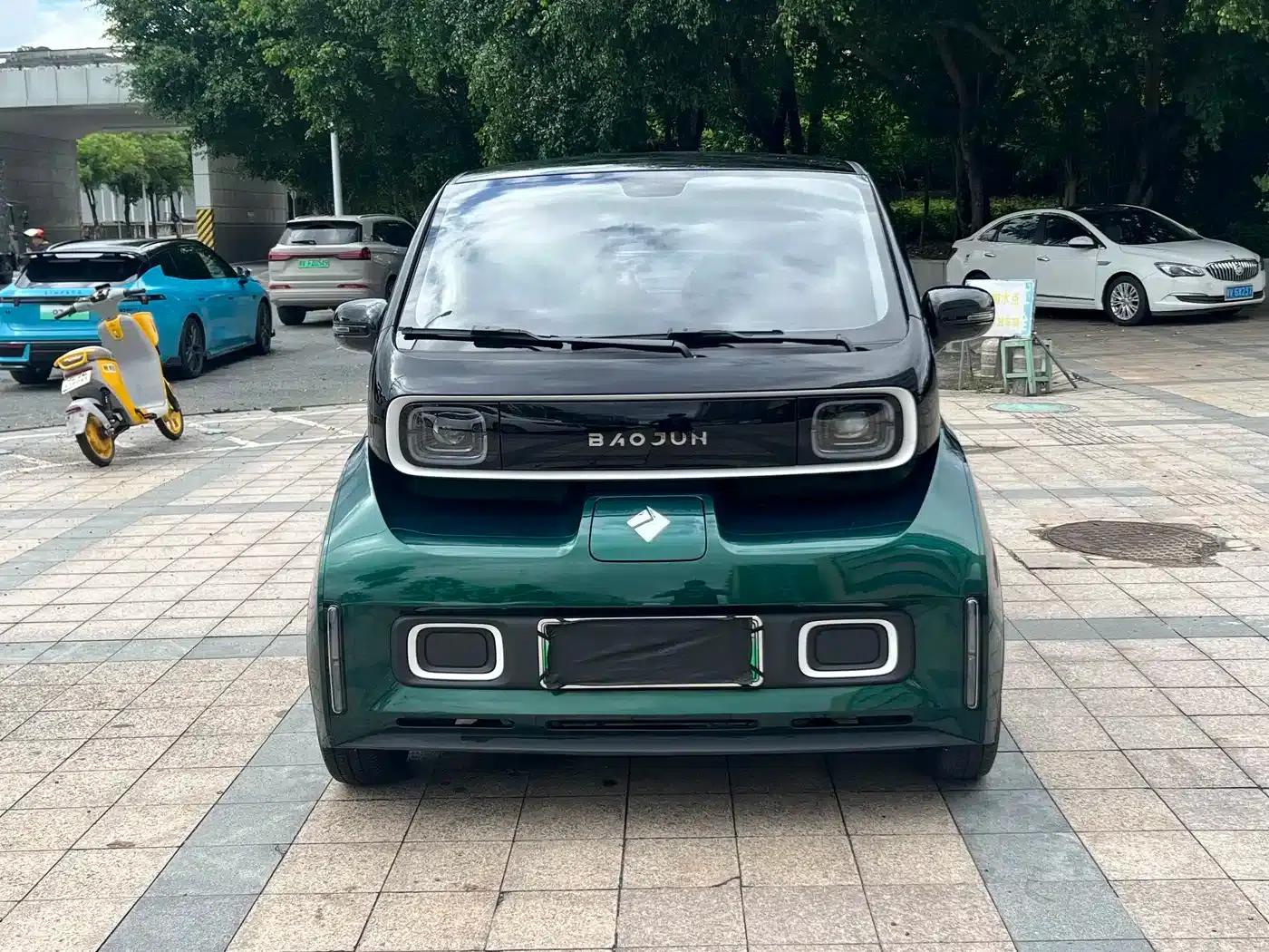 Baojun KiWi EV 2021 Artist Edition Lithium Iron Phosphate — миниатюра 2